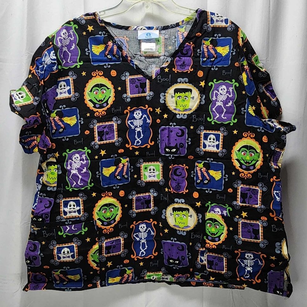 SB Scrubs Plus Size Black Halloween Themed Scrub Top - Picture 2 of 9